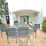 En Monteros 아파트 *